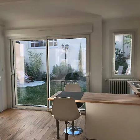 Maisonnette Avec Jardin, Thermal, Artem