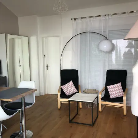 Maisonnette Avec Jardin, Thermal, Artem ナンシー