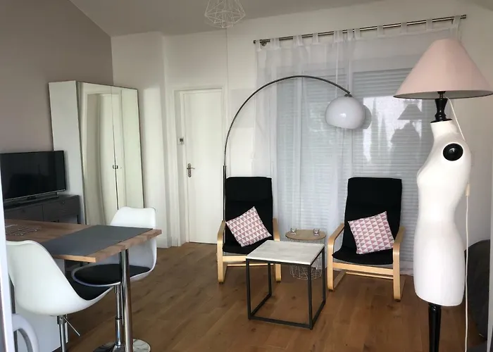 Maisonnette Avec Jardin, Thermal, Artem ナンシー